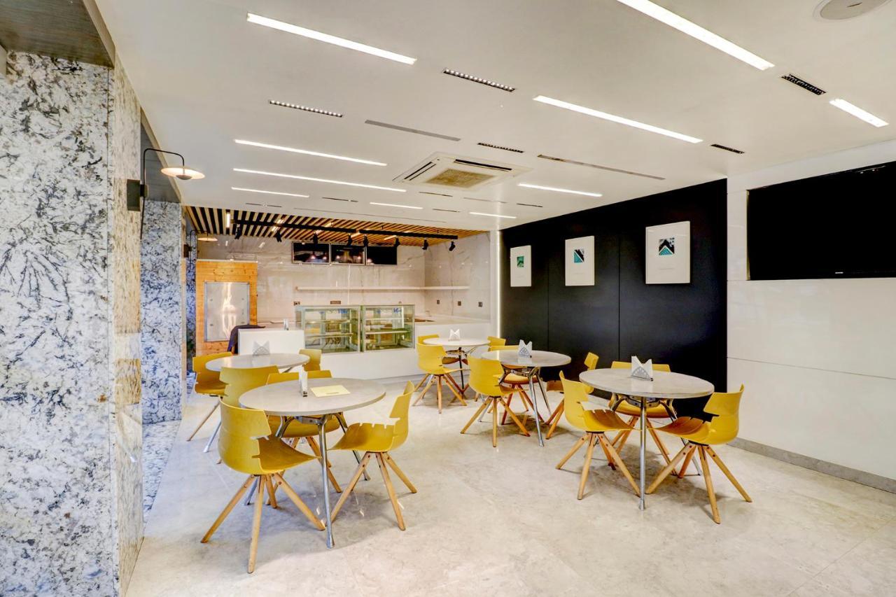 Fabhotel Prime Oasis Blue Bhopal Bagian luar foto